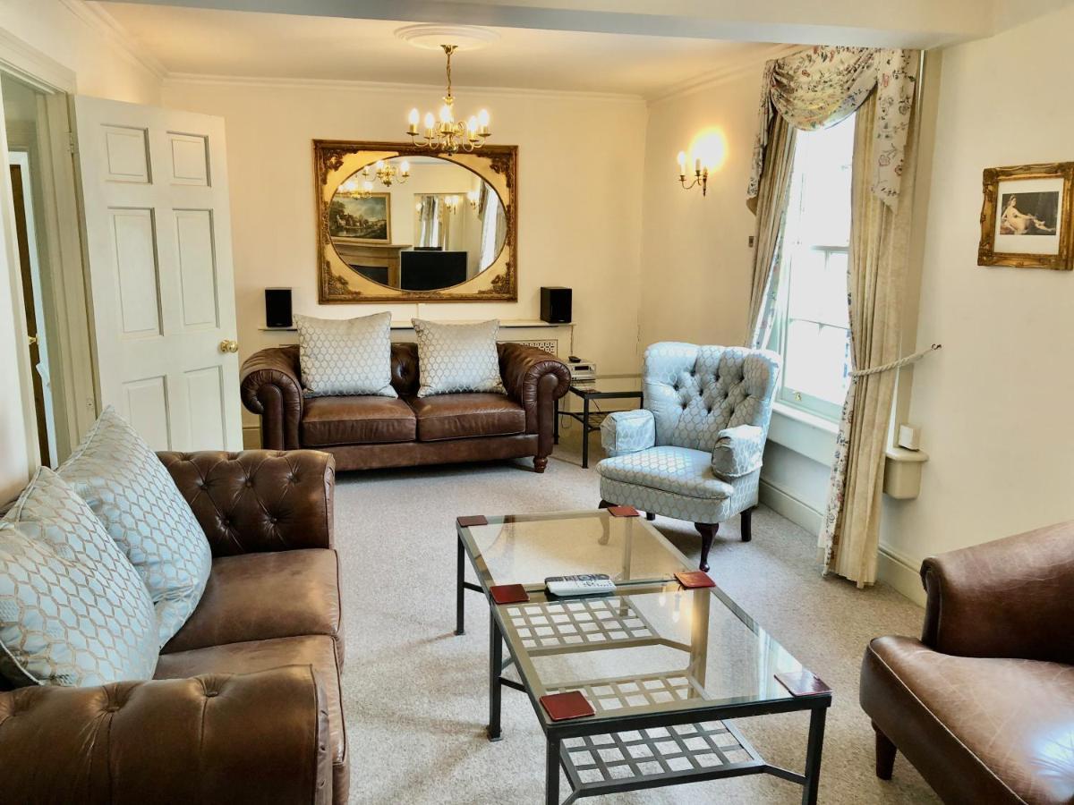 Lauras Townhouse Apartments Lansdown Slope Townhouse Бат Экстерьер фото