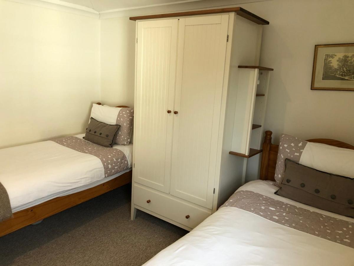 Lauras Townhouse Apartments Lansdown Slope Townhouse Бат Экстерьер фото