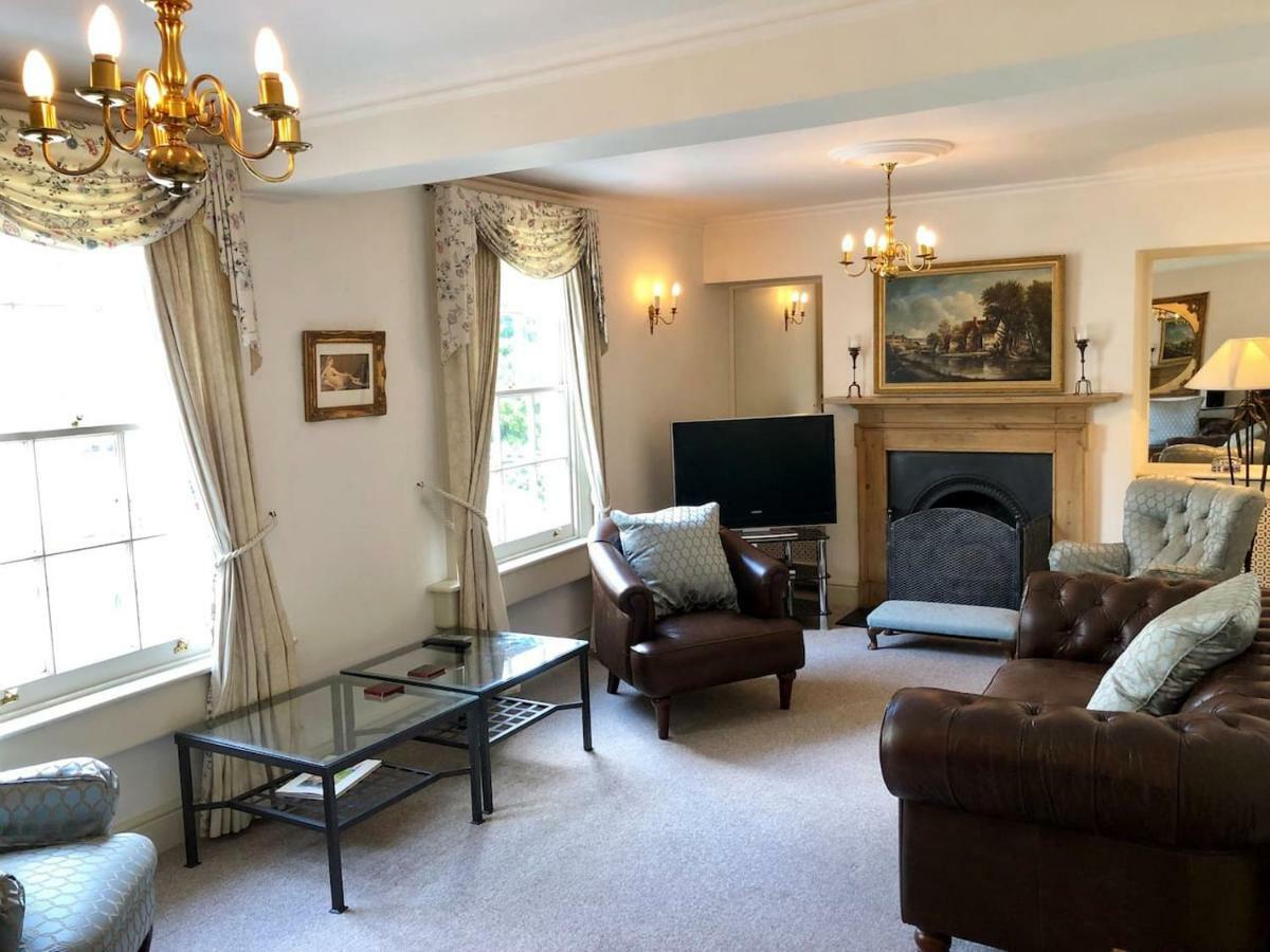 Lauras Townhouse Apartments Lansdown Slope Townhouse Бат Экстерьер фото