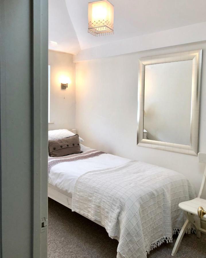 Lauras Townhouse Apartments Lansdown Slope Townhouse Бат Экстерьер фото